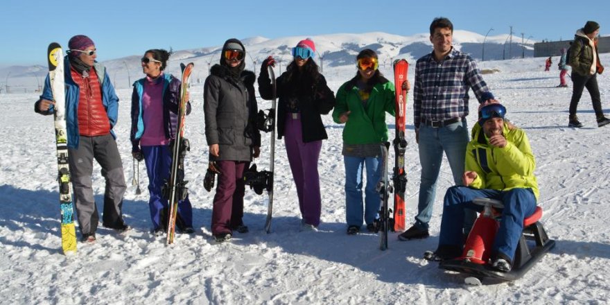 Sarıkamış Kayak Merkezi İranlı turistlerin uğrak yeri oldu