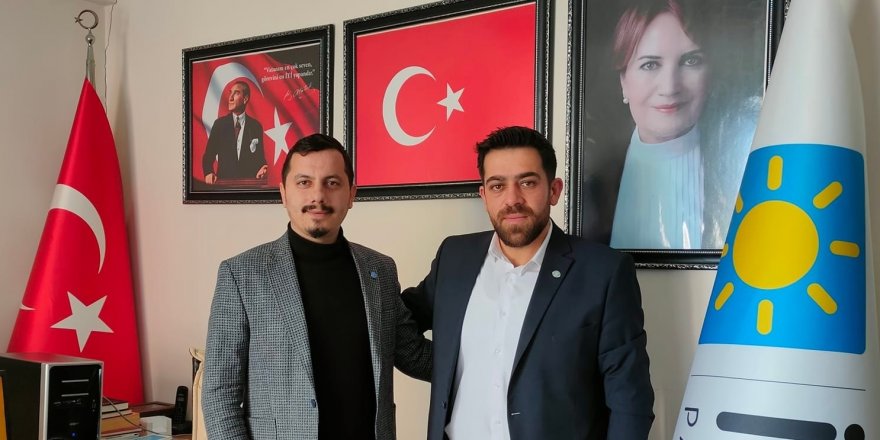 İYİ Parti Bursa ve Kars Gençlik Başkanlarından : "Hazırız, Biz Çözeriz" mesajı