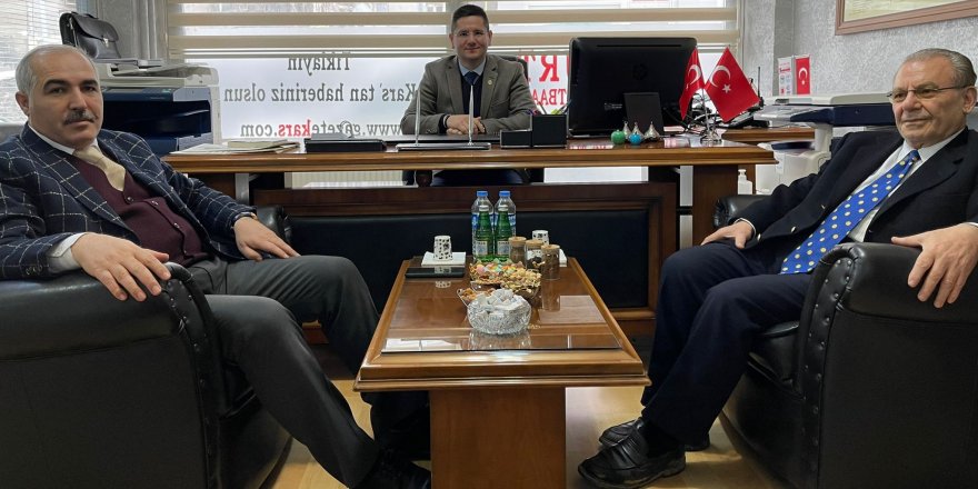Kars Kültür ve Turizm İl Müdürü Çetin ile Araştırmacı Yazar Yazıcı, gazetekars.com’u ziyaret ettiler