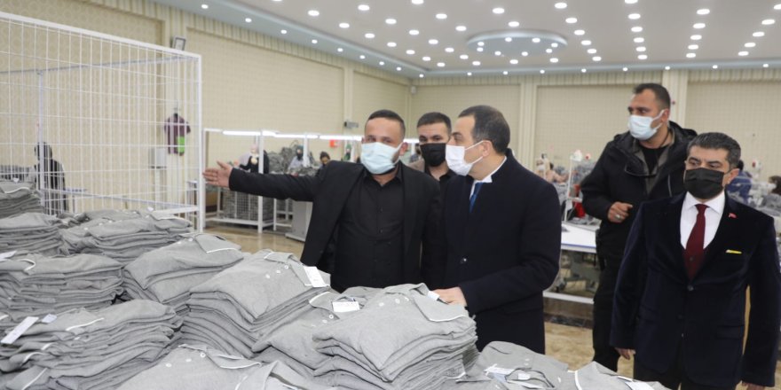 Vali Türker Öksüz'den MİA2 Tekstil firmasını ziyaret