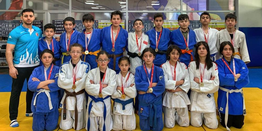 Kars “Anadolu Yıldızlar Ligi” Judo müsabakaları tamamlandı