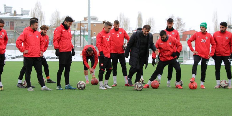 Kars 36 Spor, Yakutiye maçı hazırlıklarını tamamladı