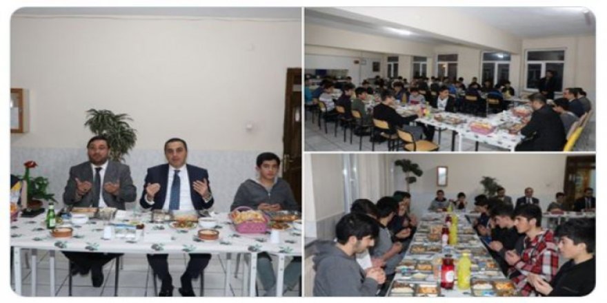 Vali Türker Öksüz, Kur'an kursu öğrencileri ile iftar yaptı