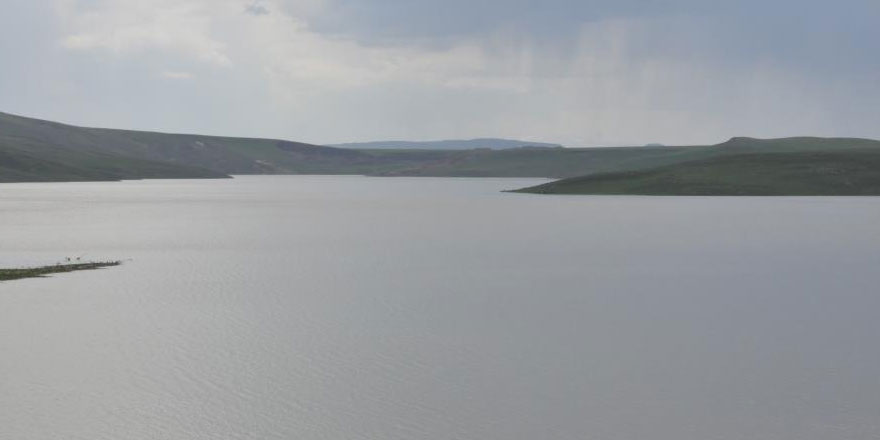 Kars’ta balık avı yasağı bugün başladı