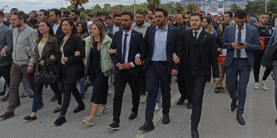 İYİ Parti Kars Gençlik Kolları Samsun'a Adeta Çıkarma Yaptı