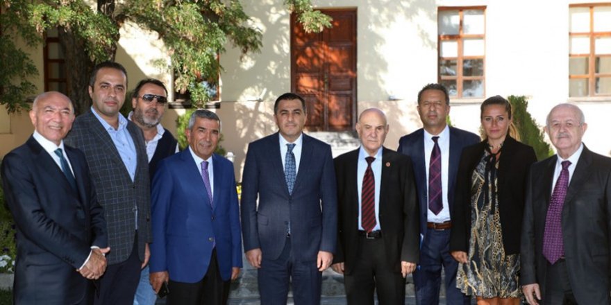 Kars Ardahan Iğdır Kalkınma Vakfından Kars Valisi Türker Öksüz’e ziyaret