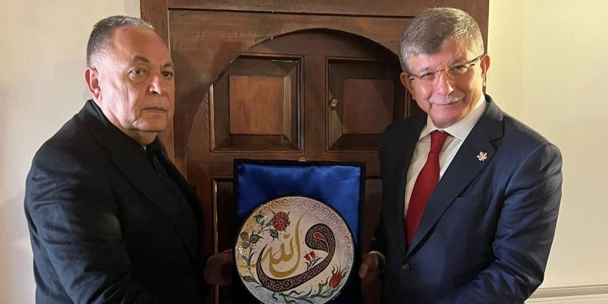 Gelecek Partisi Genel Başkanı Davutoğlu, Gürcan Dağdaş’ı ziyaret etti