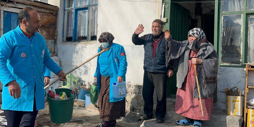 Sarıkamış’ta yaşlı ve engellilere evlerinde hizmet veriliyor