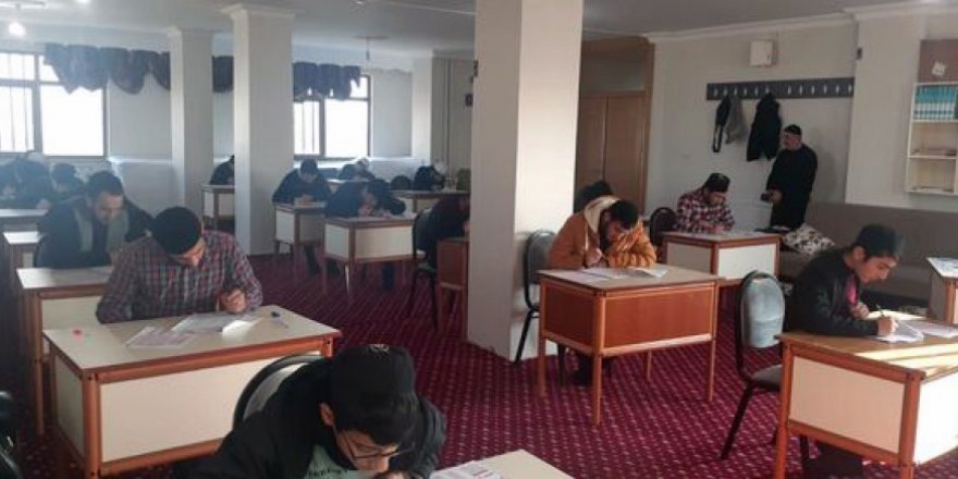 Hafızlık ve Arapça eğitimi veren Kur’an kurslarında sınav heyecanı