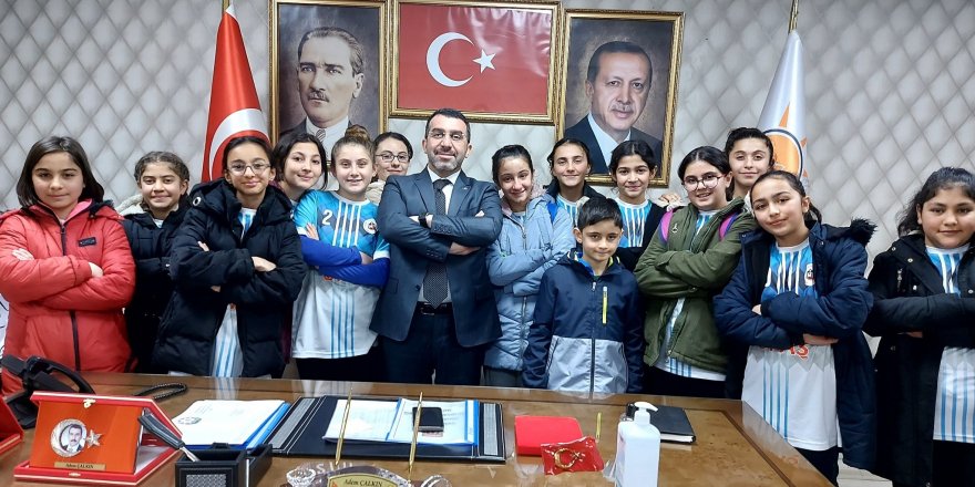 Ak Parti Kars İl Başkanı Adem Çalkın, Kars'ın Sultanlarını misafir etti