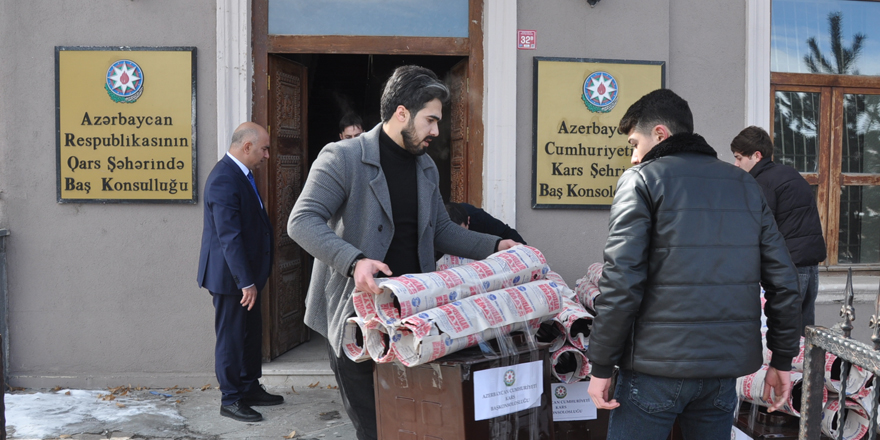 Azerbaycan Kars Başkonsolosluğu'ndan deprem bölgesine yardım