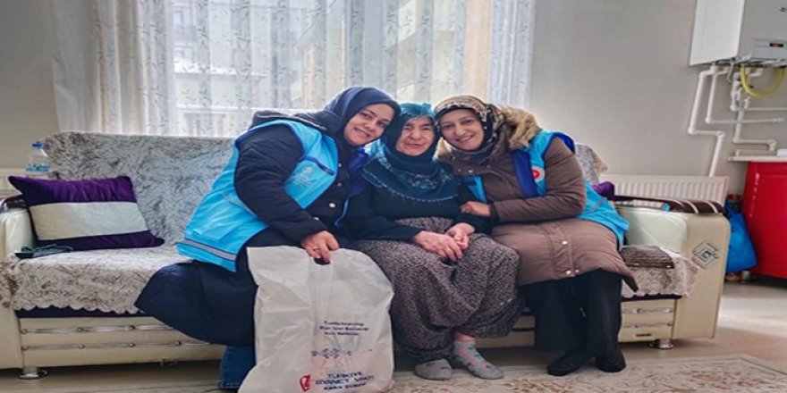 Deprem bölgelerinden Kars'a gelenlere ziyaretler devam ediyor