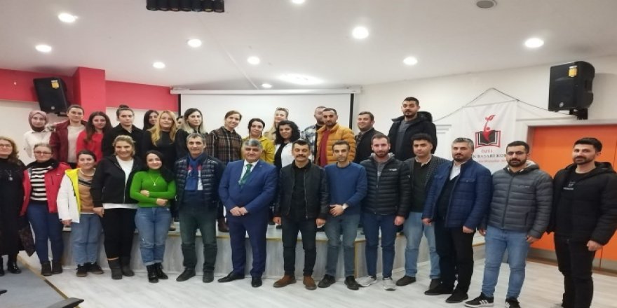 Eğitimci-Yazar Murat Kaya'dan Kars Çelik Başarı Koleji'ne seminer