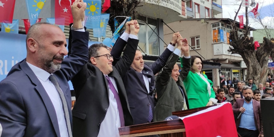 Kağızman Kendi Evladı Prof. Dr. Alpaslan Yüce'yi Bağrına Bastı