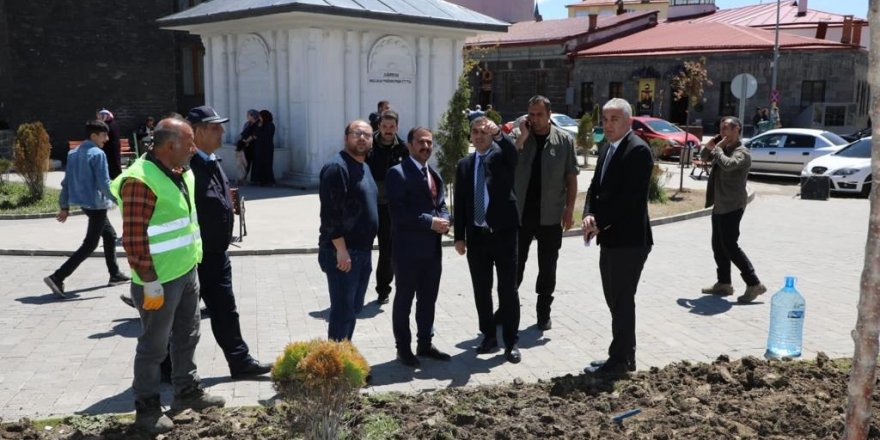 Vali Türker Öksüz Belediye Çalışmalarını İnceledi…