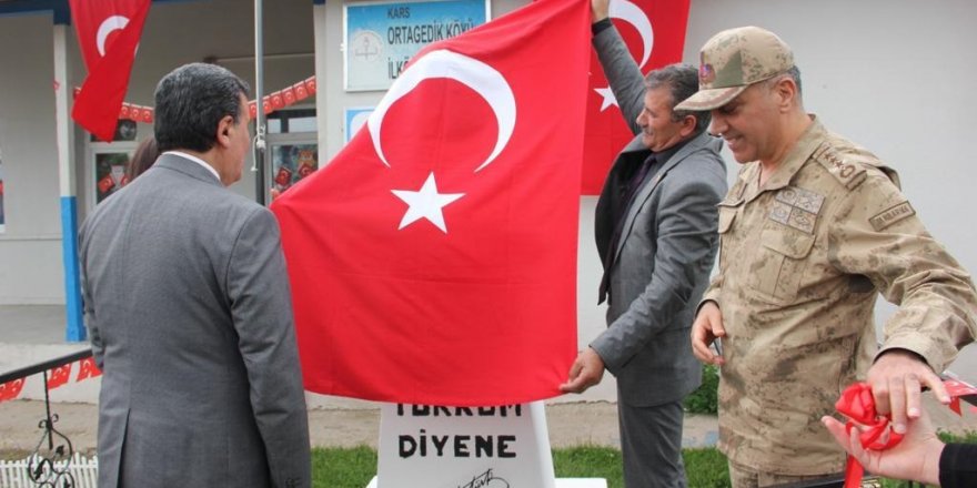 Ortagedikler Köyü İlkokulu’na Atatürk Büstü yaptırıldı