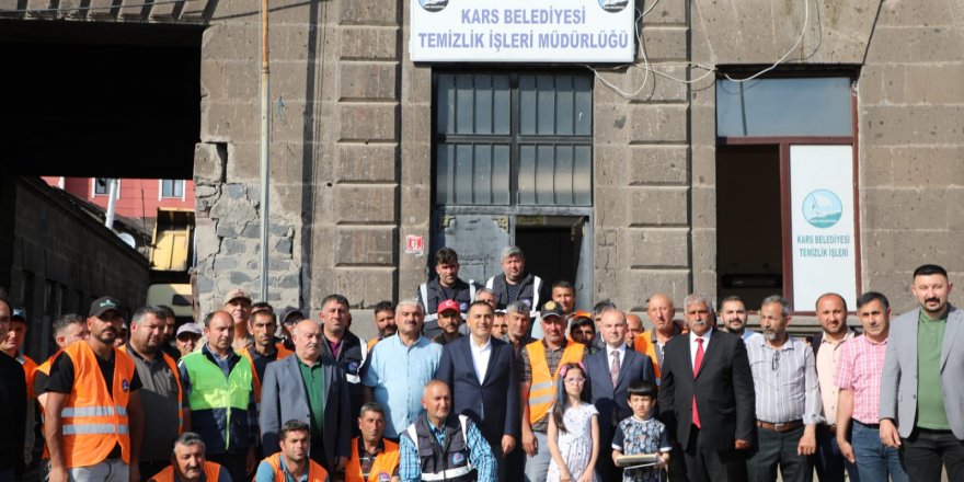 Kars Belediyesi Temizlik İşleri Müdürlüğü'nde bayramlaşma
