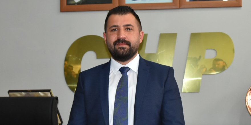 CHP'nin yeni İl Başkanı Uludaşdemir oldu