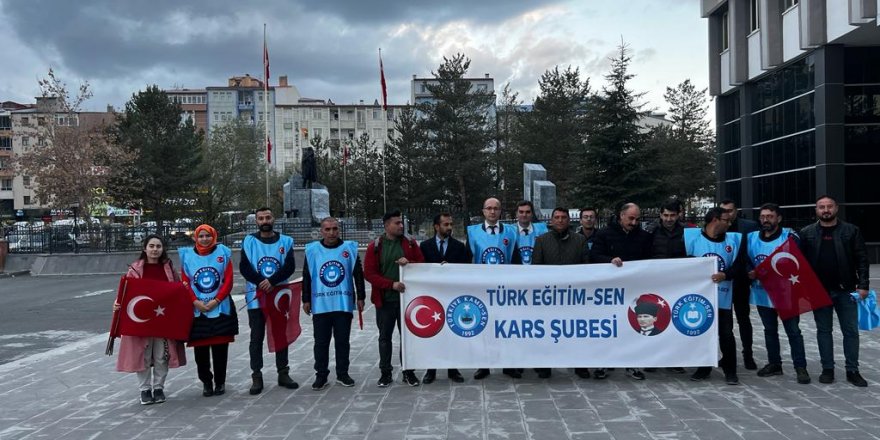 Türk Eğitim - Sen Kars Şube Başkanı Ozan Ağadedeoğlu : "Önlük Değil İkramiye İstiyoruz"