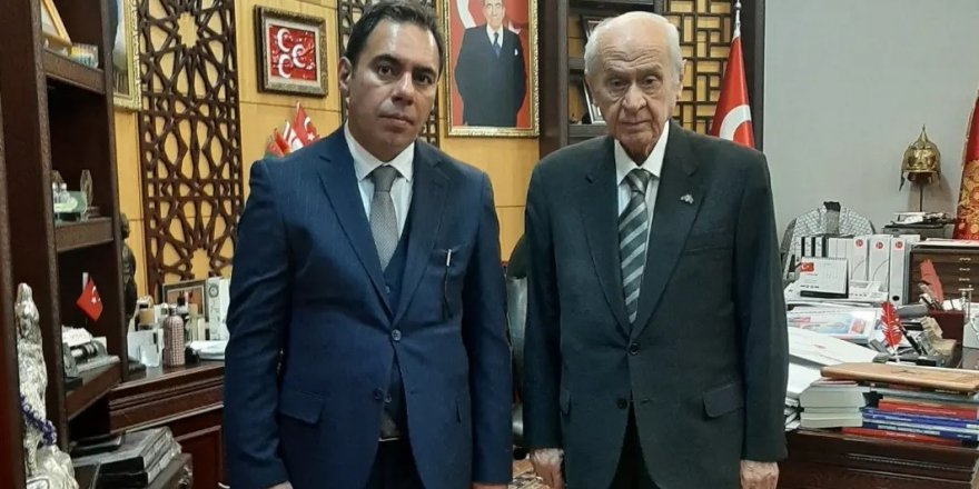 Prof. Dr. Ötüken Senger, MHP'den Kars Belediye Başkan Aday Adayı