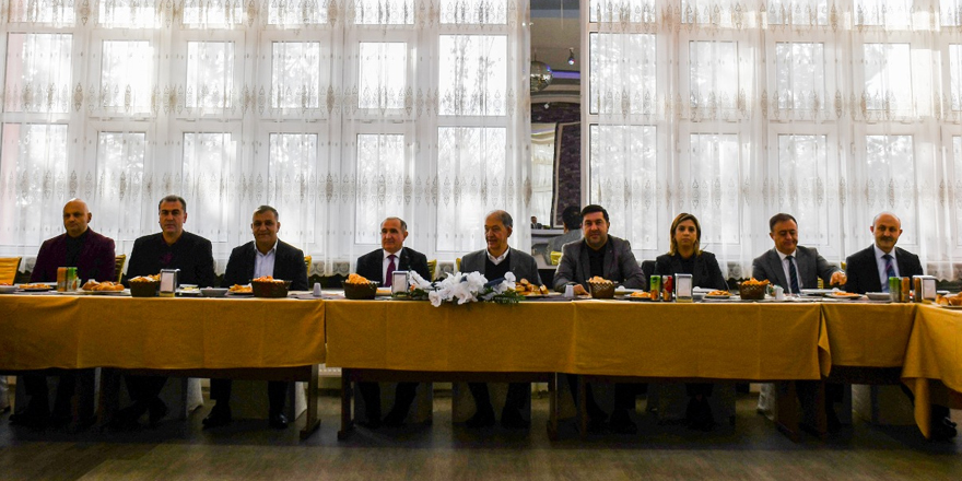 Kars’ta "Üniversite, Şehir, Sanayi ve Basın İşbirliği" toplantısı