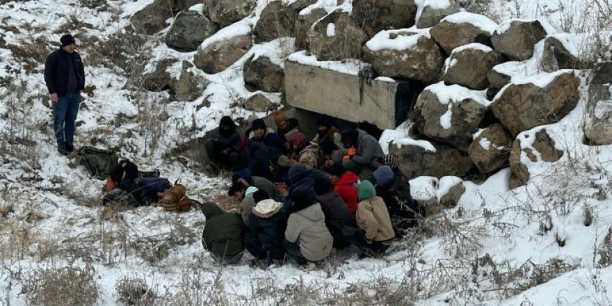 Kars’ta Göçmen Kaçakçılarına Darbe