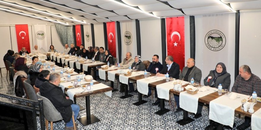 Gaziler ve Şehit Aileleri Onuruna Program Düzenlendi
