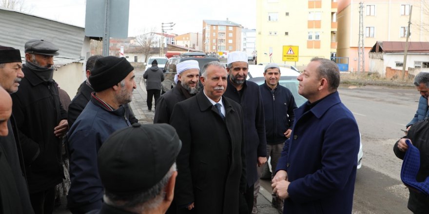 Vali Polat’ın Mahalle ve Okul Ziyaretleri Devam Ediyor