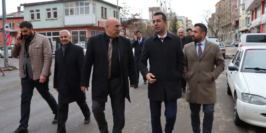 CHP Genel Başkan Yardımcısı Erhan Adem, Dindar Gültekin’e destek için Kars'ta...