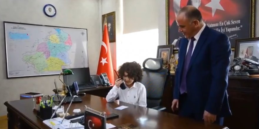 İl Emniyet Müdürü Mehmet Ömür Saka koltuğunu minik Sabur'a Devretti