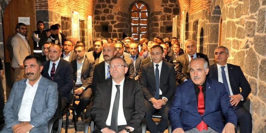 Ani'nin Türk ve Dünya Mirasımız Açısından Önemi konulu konferans  düzenlendi