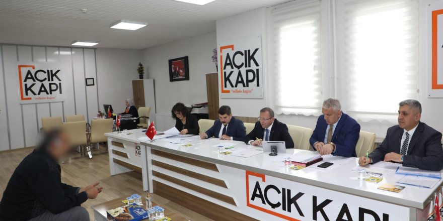 "Halkımızın Hizmetindeyiz"