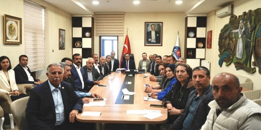 Başkan Senger, Muhtarlarla Buluştu: “Halkımızın Taleplerini Birlikte Karşılayacağız”