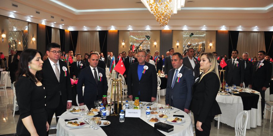 Kars'ta Azerbaycan Bağımsızlık Günü kutlandı