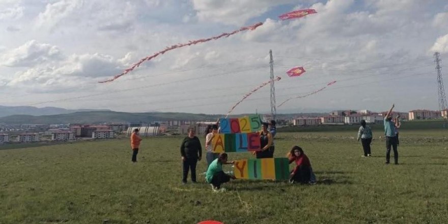 Kars’ta Özel Bireyler İçin Uçurtma Etkinliği Düzenlendi