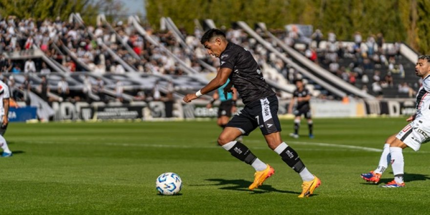 Futbol Yayın Aboneliklerini Karşılaştırma: Hangisi Sizin İçin Uygun?