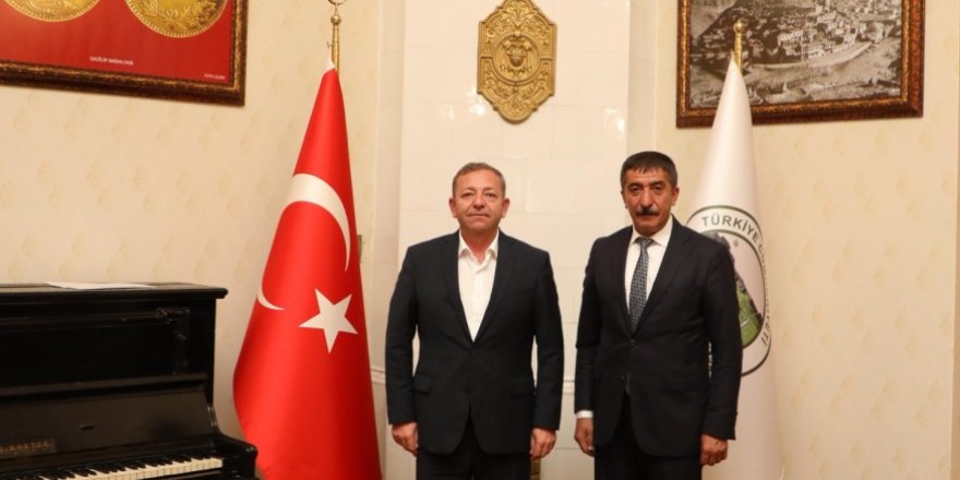Vali Ziya Polat, Başkan Oğuz Yantemur'u makamında kabul etti