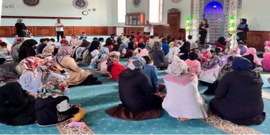 Kars Emniyeti'nden Aile Yılı’na Özel Bilinçlendirme Etkinliği