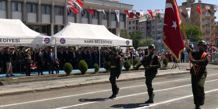 Kars'ta 30 Ağustos Zafer Bayramı 103'üncü Yılında Coşkuyla Kutlandı