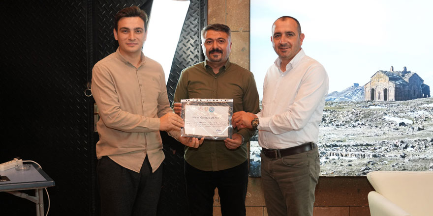 Mehmet Duman ile "Taşa Yazılan Şiirler"