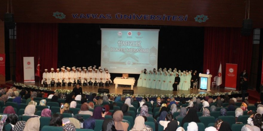 Kars’ta Hafızlık İcazet Merasimi Düzenlendi
