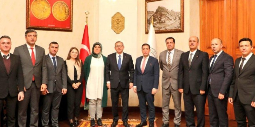 Vali Ziya Polat, TCDD 9. Bölge Müdürü Yeşilyurt'u Kabul Etti