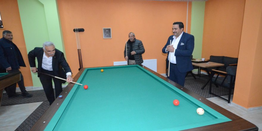 Sarıkamış’ta modern bilardo salonu hizmete girdi