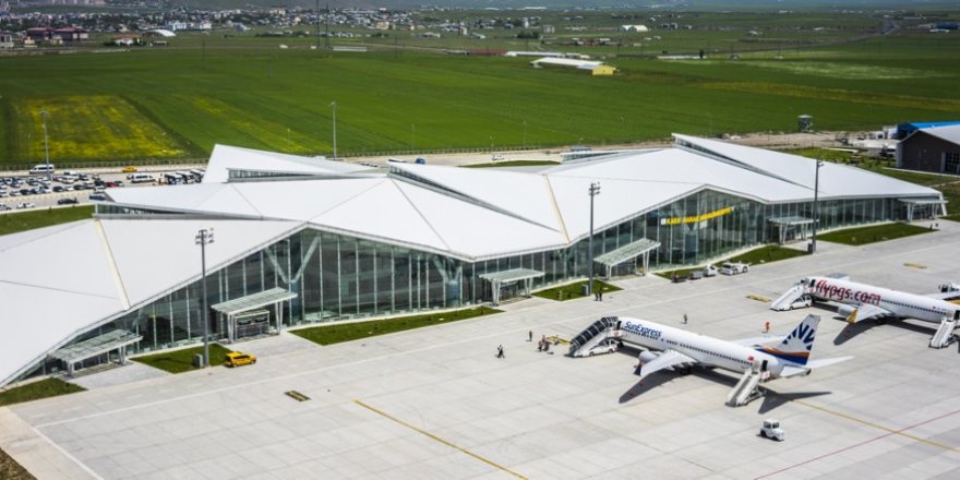 Kars Harakani Havalimanı’nda Ekim Ayı Yolcu Trafiği Açıklandı