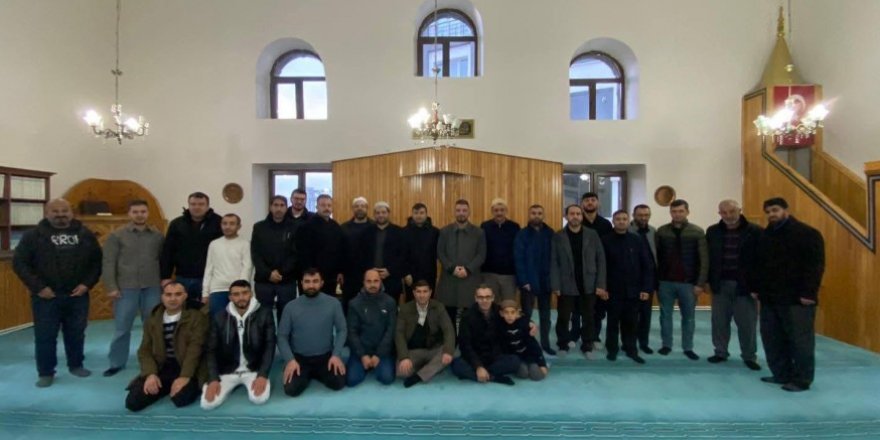 Kars’ta Sabah Namazı Buluşmaları Yoğun İlgi Gördü