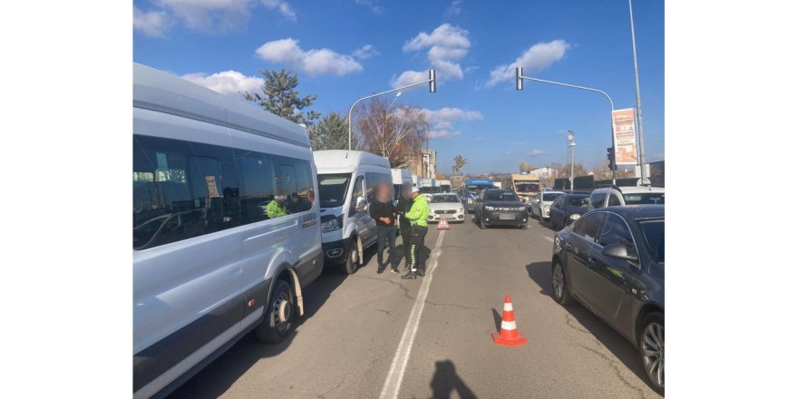 Kars'ta Okul Servislerine Sıkı Denetim: Öğrenci Güvenliği Öncelikli