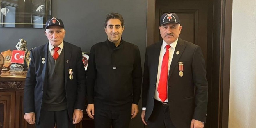 Kaymakam Aslantatar, Gazileri makamında ağırladı