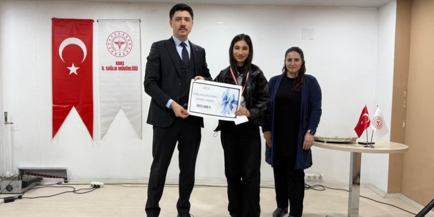 Digor’da Gençlerin Sağlık Vizyonu Yarıştı Ödüller Sahiplerini Buldu