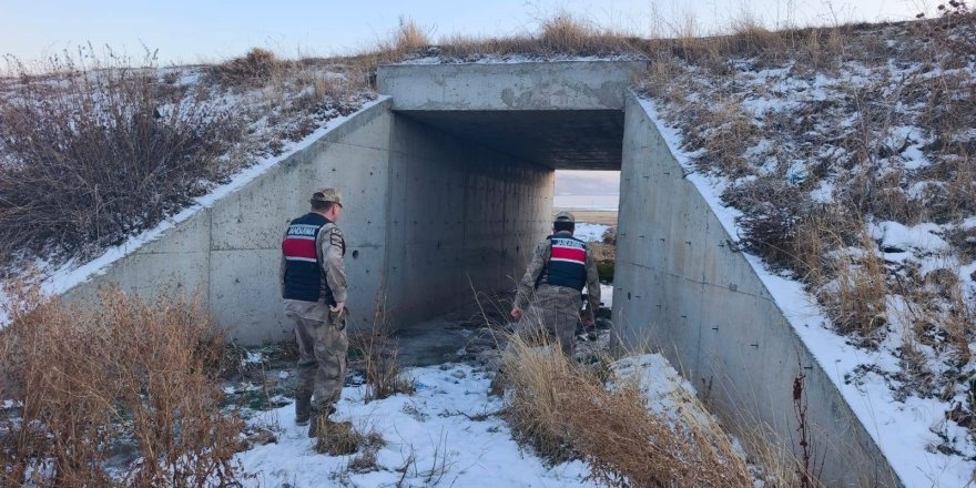Kars’ta “Huzurlu Okul Önleri ve Huzurlu Sokaklar” uygulaması