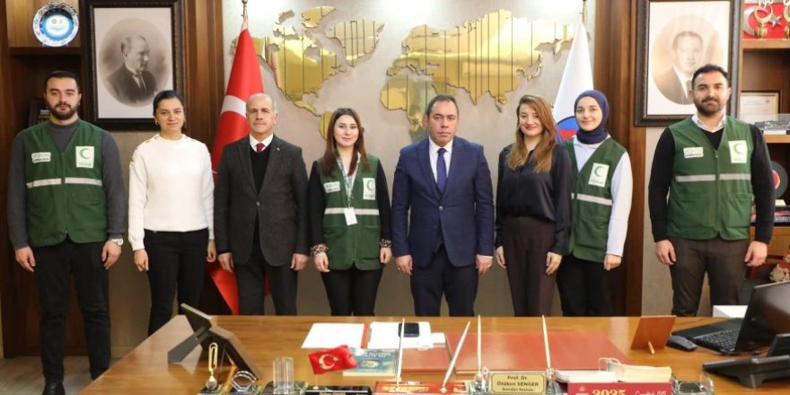 Başkan Senger'den "Kars Yeşilay’a Türkiye Birinciliği Şehrimiz İçin Büyük Onur"